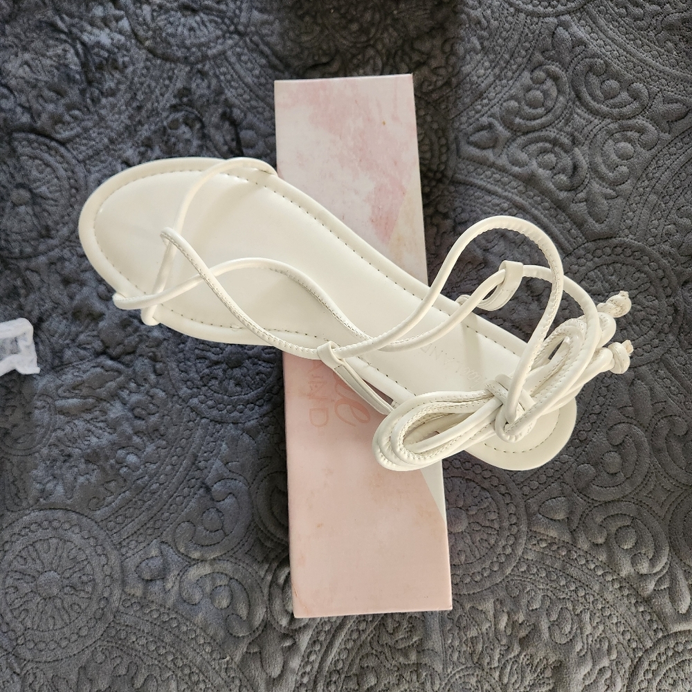 Sandals - Picture 2 of 8